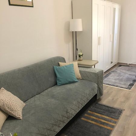 Studio Stipe- With Free Parking, Self Check-In 0-24 Загреб Екстериор снимка