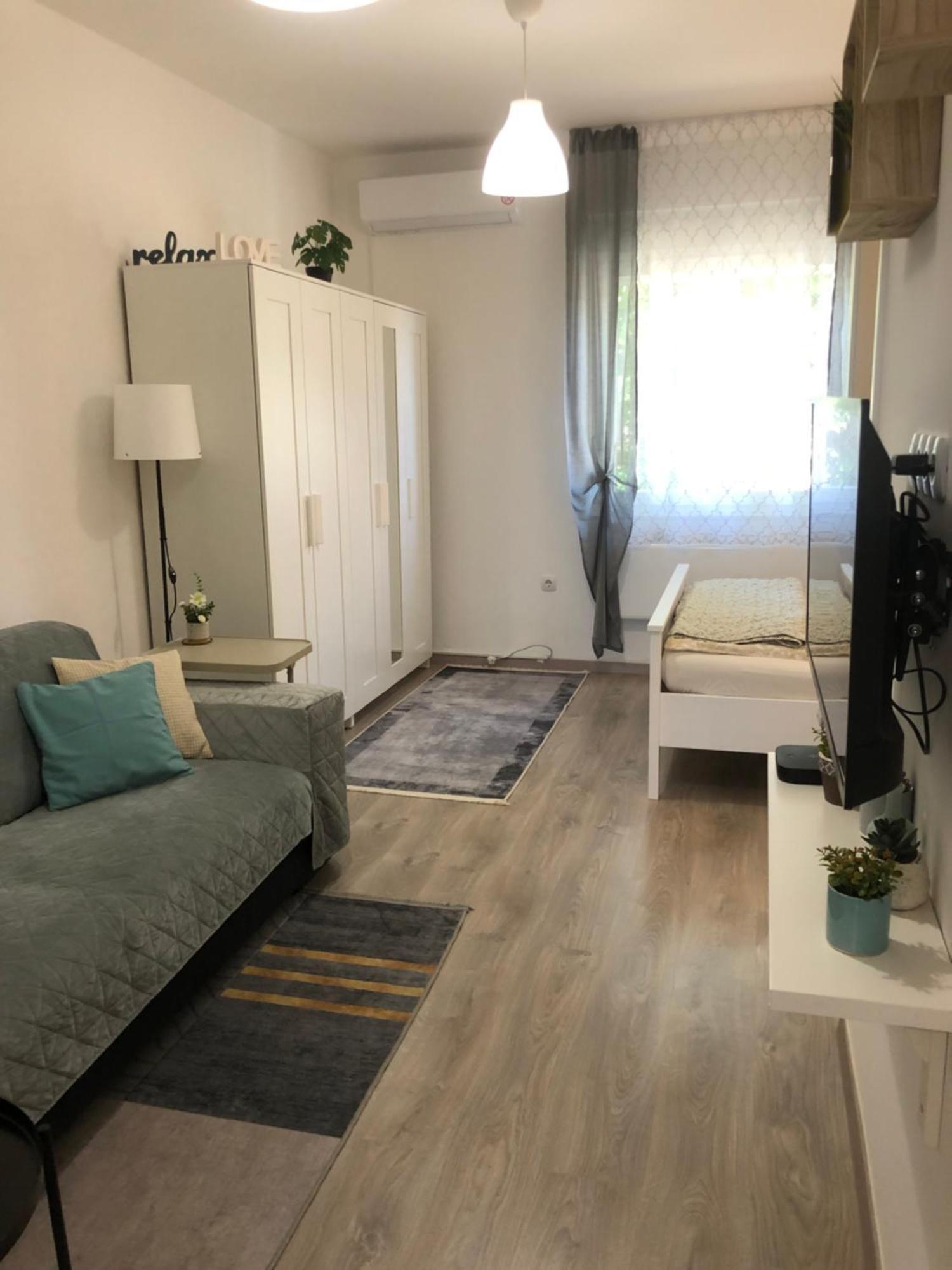 Studio Stipe- With Free Parking, Self Check-In 0-24 Загреб Екстериор снимка