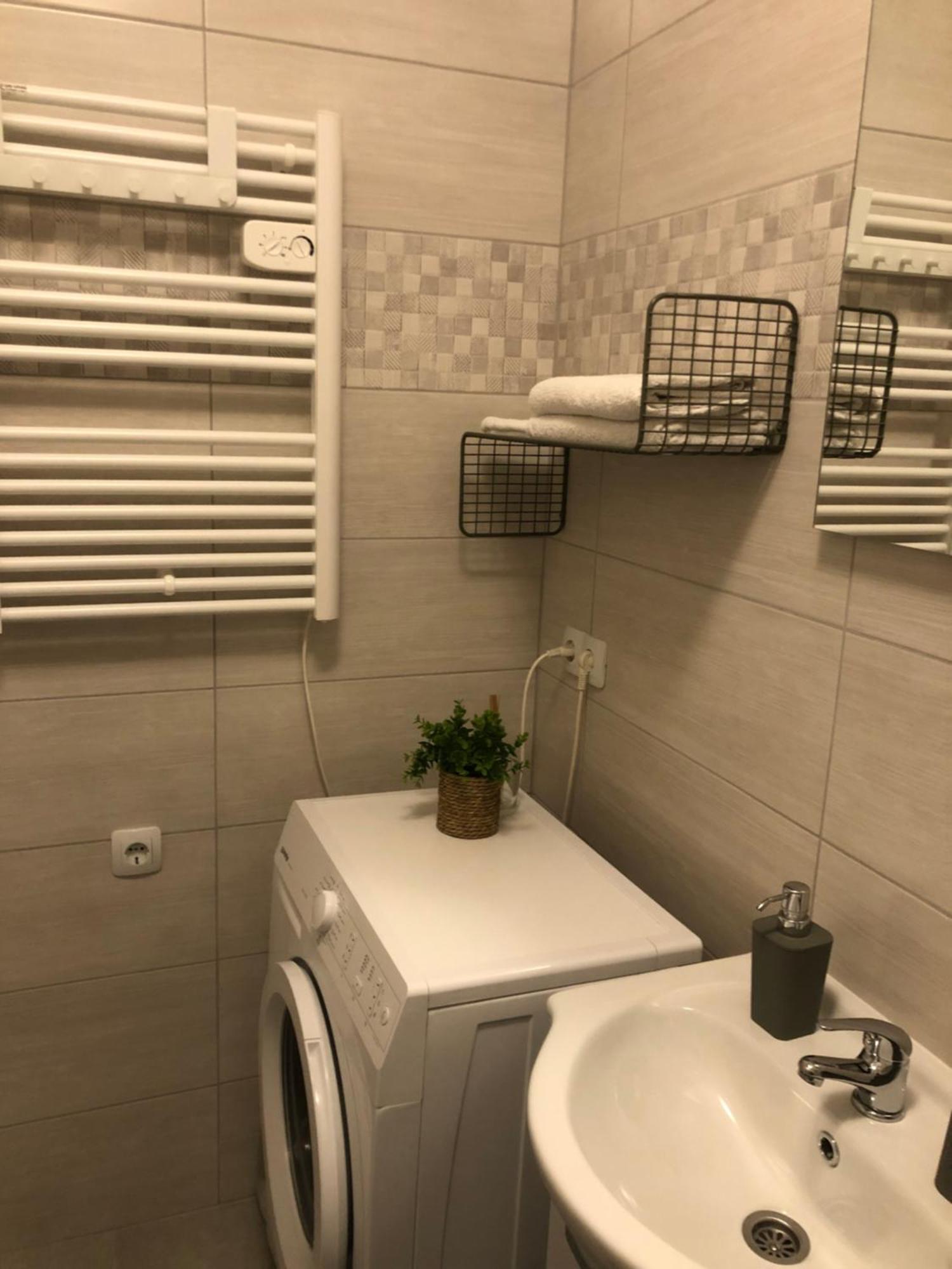 Studio Stipe- With Free Parking, Self Check-In 0-24 Загреб Екстериор снимка