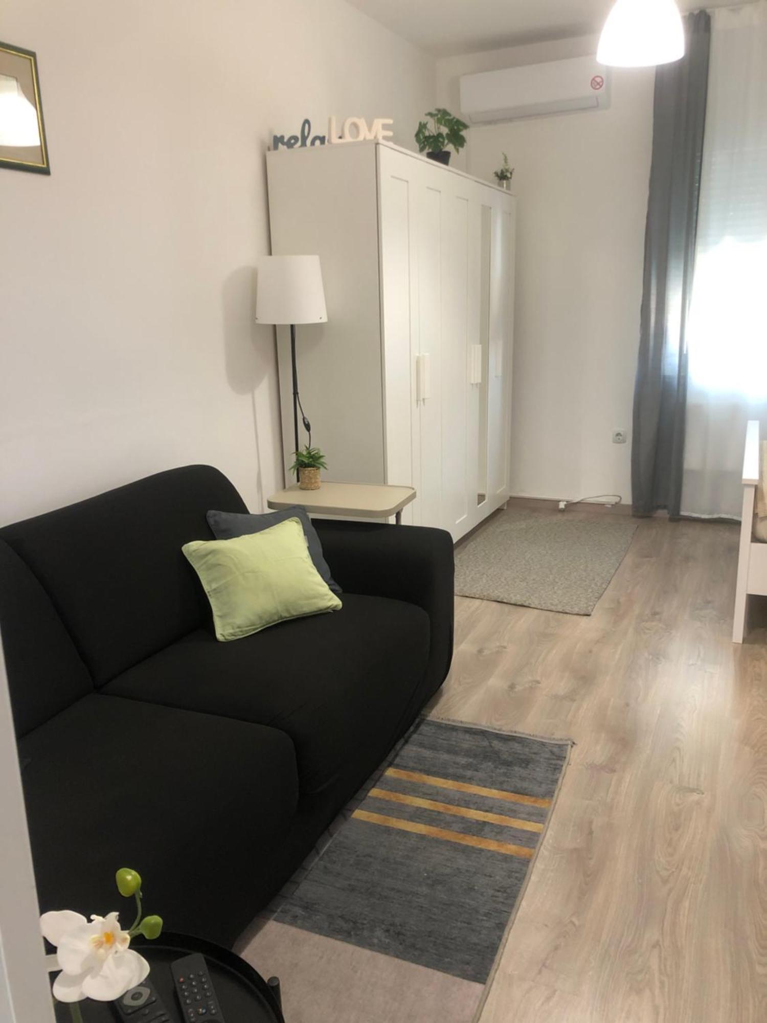Studio Stipe- With Free Parking, Self Check-In 0-24 Загреб Екстериор снимка