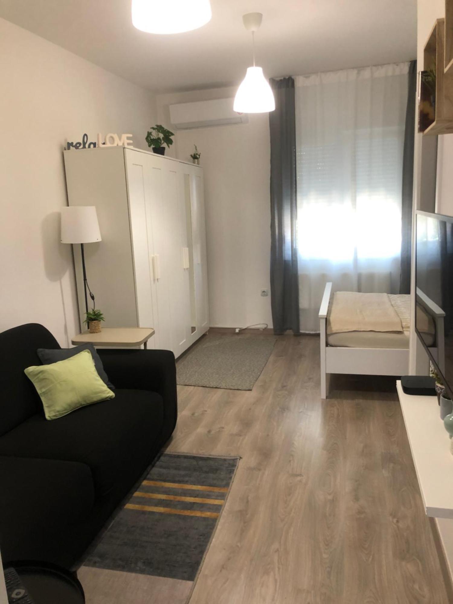Studio Stipe- With Free Parking, Self Check-In 0-24 Загреб Екстериор снимка
